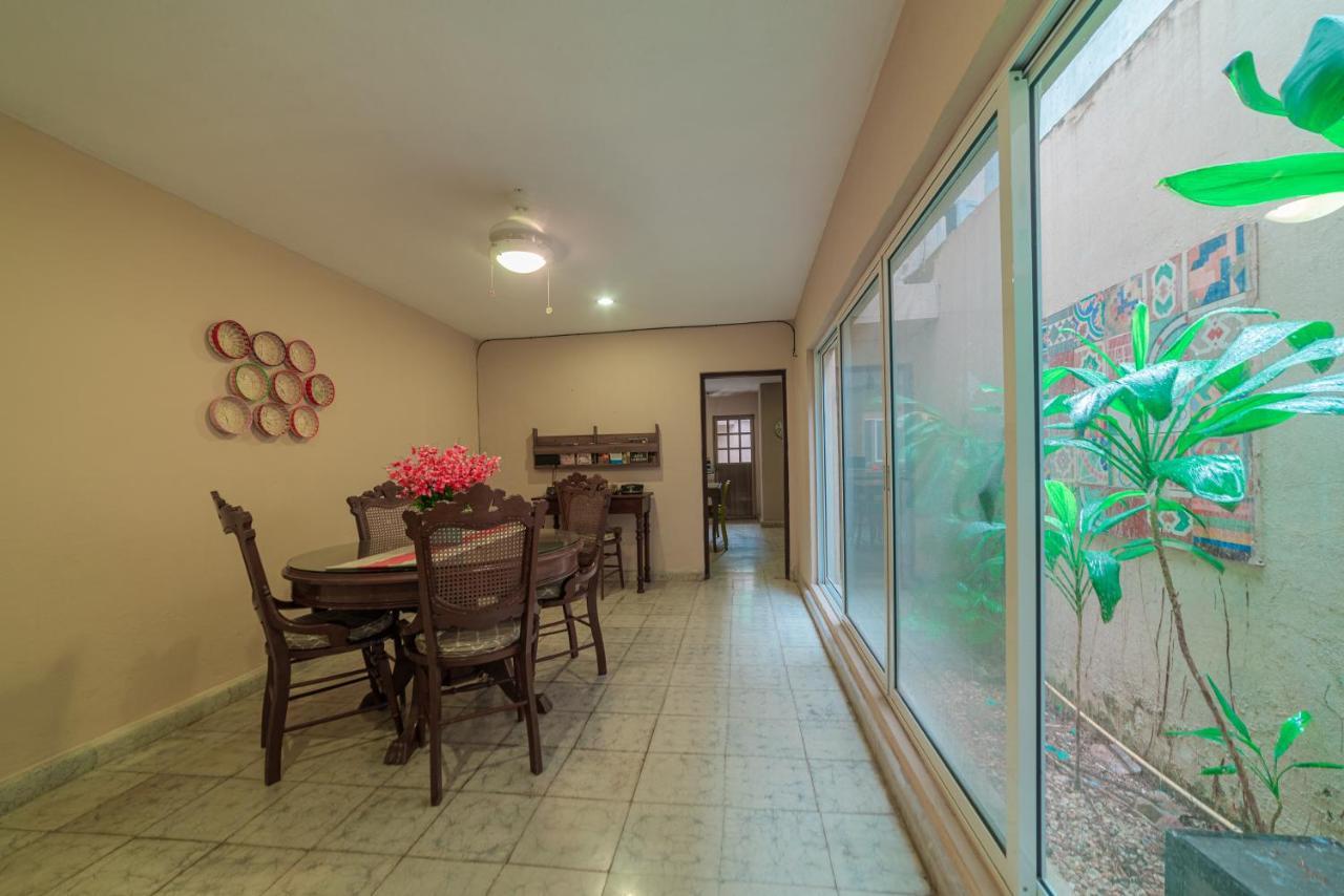 فيلا Unique Mystic Pool Yard Only 3 Blocks Main Sq ميريدا المظهر الخارجي الصورة